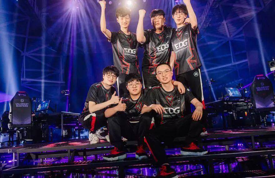 约维奇破门 约维奇破门