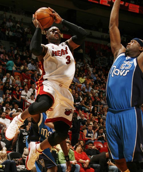 队锋线的犀 队锋线的犀