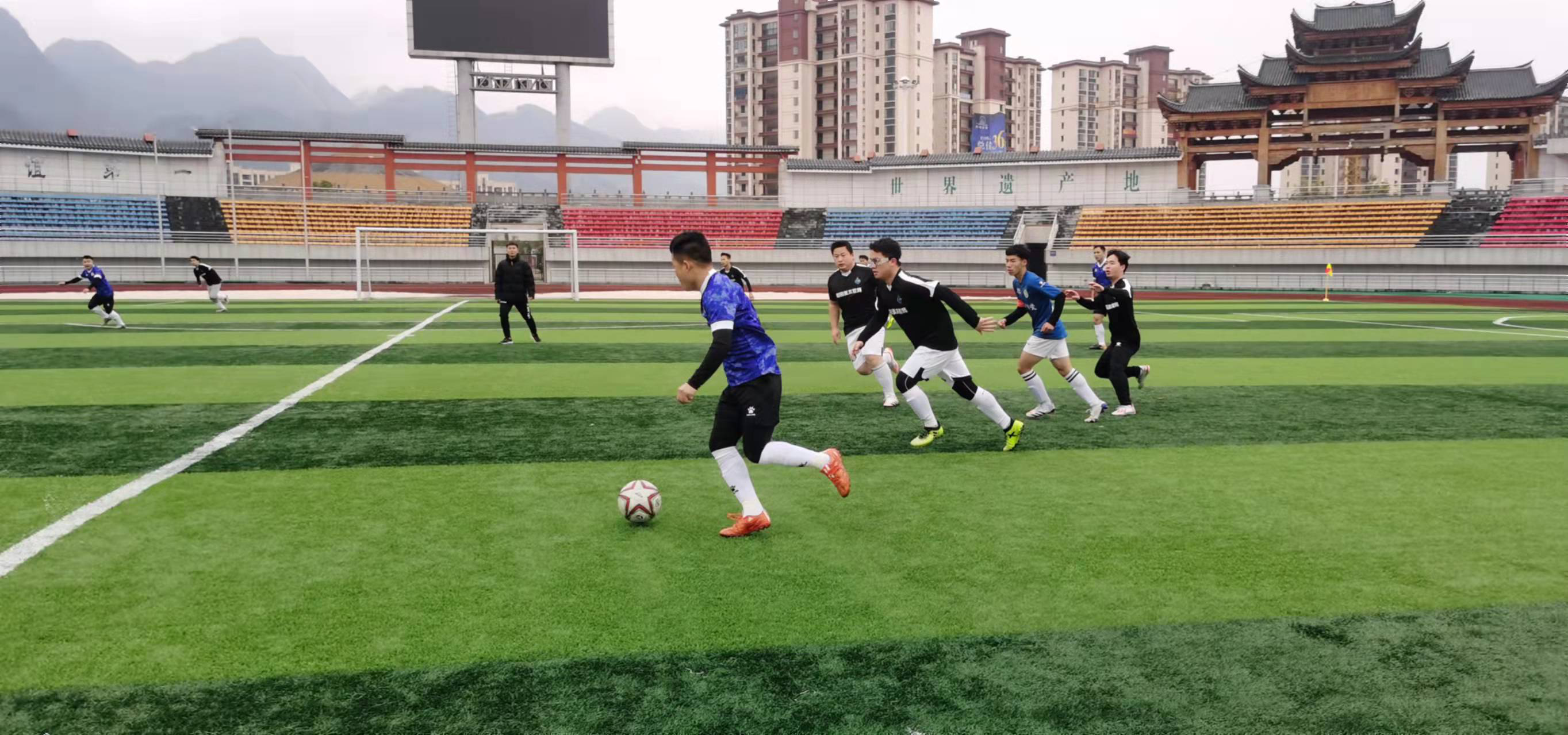 这场比赛中 这场比赛中