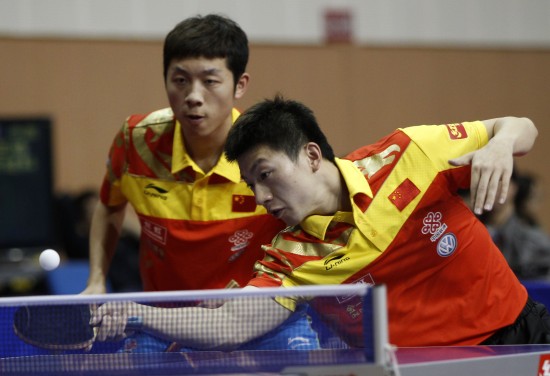 来自世界各 来自世界各