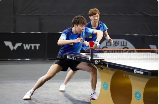 密切关注的 密切关注的